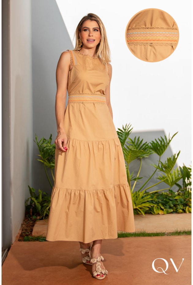 VESTIDO MIDI EM TRICOLINE BORDADO CARAMELO - LUZIA FAZZOLLI