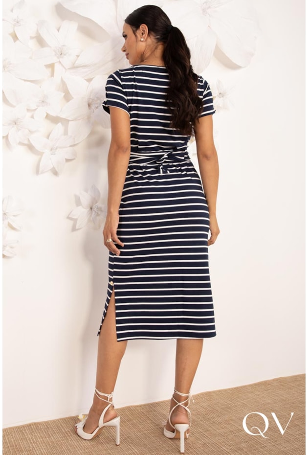 VESTIDO MIDI EM VISCOCREPE LISTRADO MARINHO - LEKAZIS