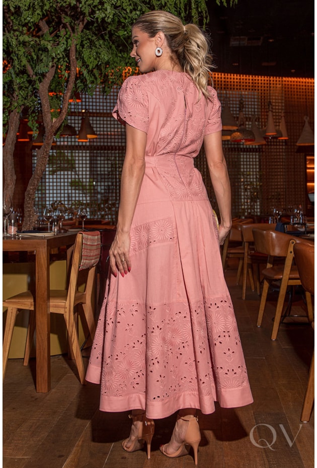 VESTIDO MIDI EM VOIL BORDADO E VOIL LISO ROSA - LUZIA FAZZOLLI