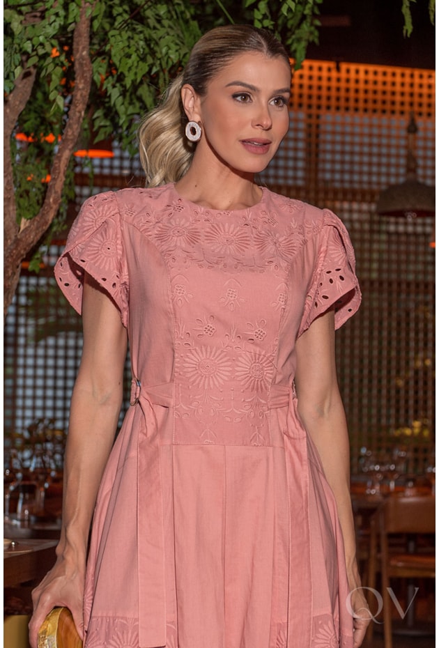 VESTIDO MIDI EM VOIL BORDADO E VOIL LISO ROSA - LUZIA FAZZOLLI