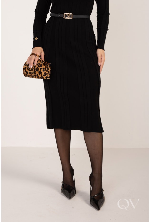 VESTIDO MIDI GOLA ALTA EM TRICOT PRETO - LEKAZIS