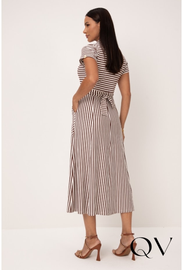 VESTIDO MIDI LISTRADO EM MALHA VISCOCREPE MARROM - LEKAZIS