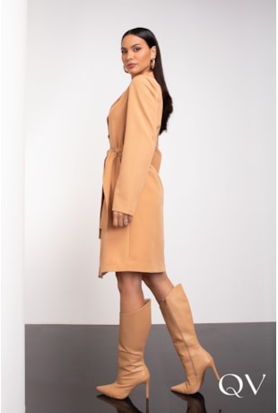 VESTIDO MODELO SOBRETUDO CARAMELO - JANY PIM  VESTIDO MODELO SOBRETUDO CARAMELO - JANY PIM