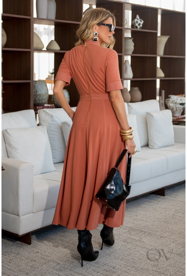 VESTIDO PESPONTADO EM MOLETINHO TERRACOTA - LUZIA FAZZOLLI