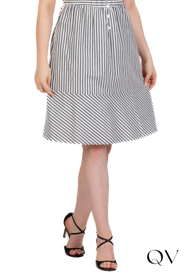 VESTIDO PLANO LISTRADO VICHY PRETO - HAPUK VESTIDO PLANO LISTRADO VICHY PRETO - HAPUK