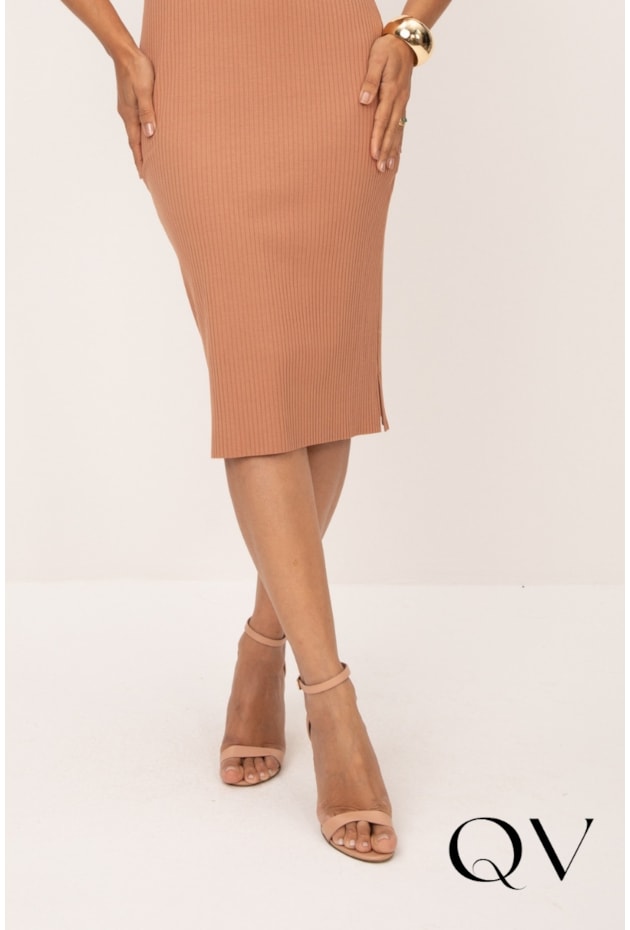 VESTIDO RETO EM MALHA CANELADA MOCHA MOUSE - LEKAZIS