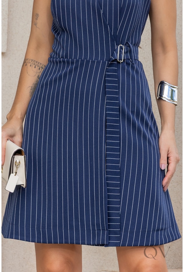 VESTIDO TRANSPASSADO RISCA DE GIZ EM ALFAIATARIA AZUL MARINHO - LUZIA FAZZOLLI