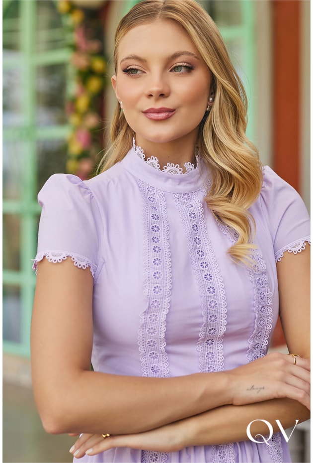 VESTIDO TRICOLINE COM GUIPIR LILÁS - DOCE MARIA VESTIDO TRICOLINE COM GUIPIR LILÁS - DOCE MARIA